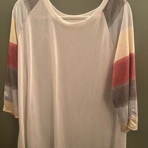 Maurices Cream and Gray Raglan Sleeve Top
